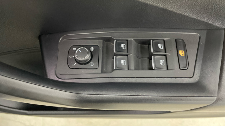 Volkswagen T-Roc 1.6 TDI R-Line 5dr Diesel Hatchback